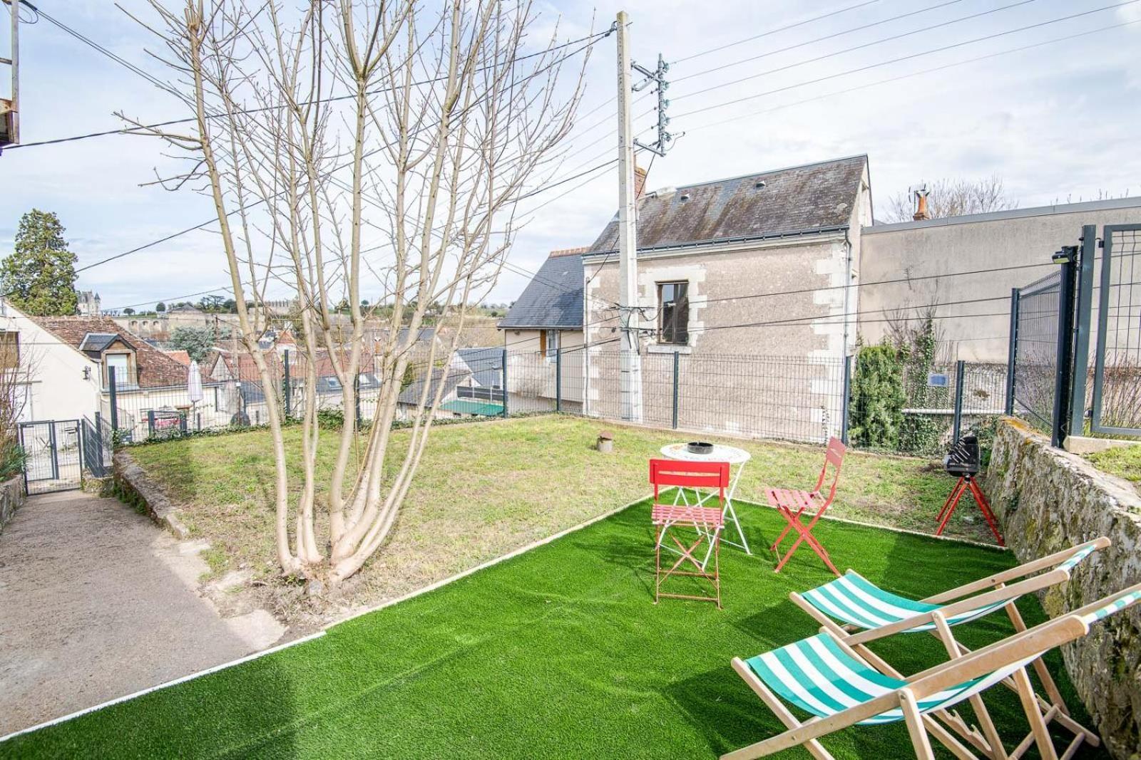 Le Cocon En Bois Proche Du Roi Hotel Amboise Exterior photo